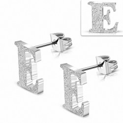 Boucles d'oreilles Alphabet E sablées en acier inoxydable (paire)