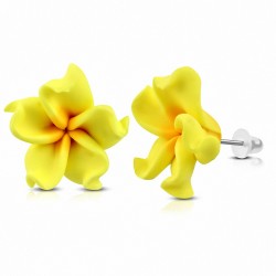 15mm | Boucles d'oreilles à la mode en forme de fleur de Fimo / Polymère avec Plumeria (paire) - FEO024