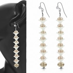 Boucles d'oreilles en alliage fantaisie avec perles blanches et perles blanches avec paire de cZ transparente (paire)