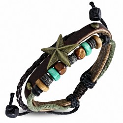 Bracelet réglable en cuir marron tressé  avec trois rangées de goujons et perles de Bali